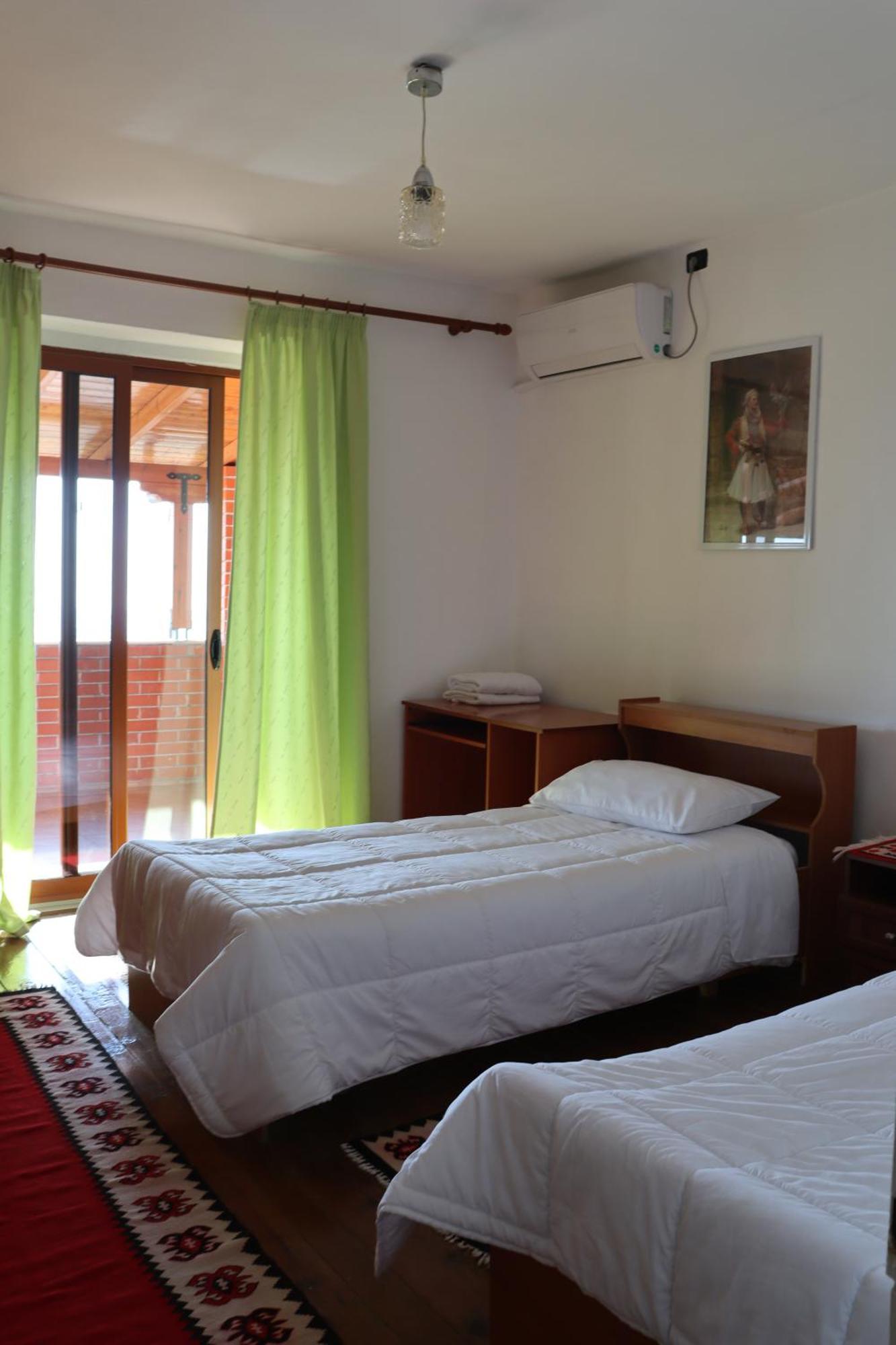 Vila 8 Kruje Krujë Exterior foto